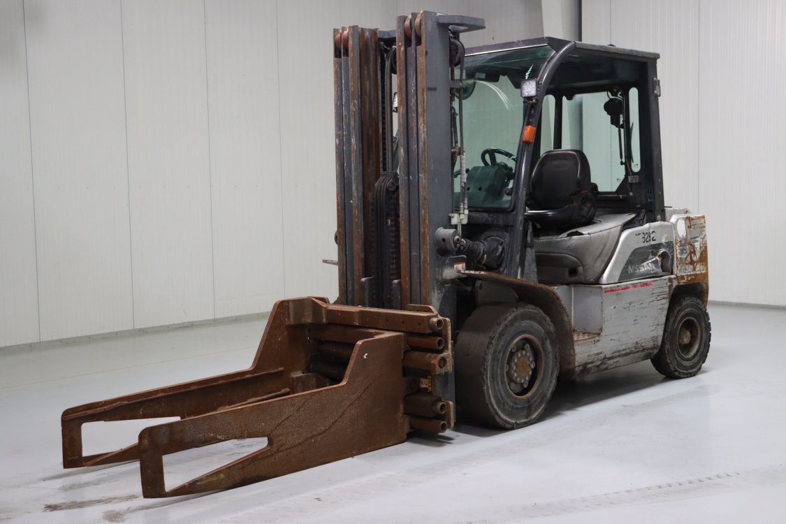 Nissan DG1F4A45Q - Cb49 4 - CB49