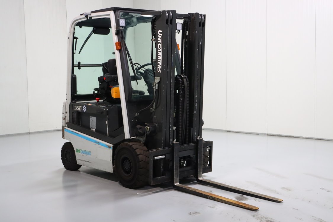 Nissan G1Q2L25Q - Cb54 1 - CB54