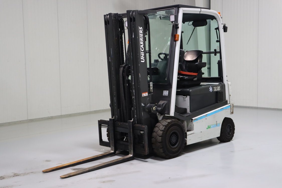 Nissan G1Q2L25Q - Cb54 4 - CB54