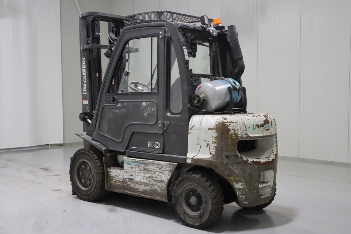 Nissan UGD02A30PQ - Cb77 5 - CB77