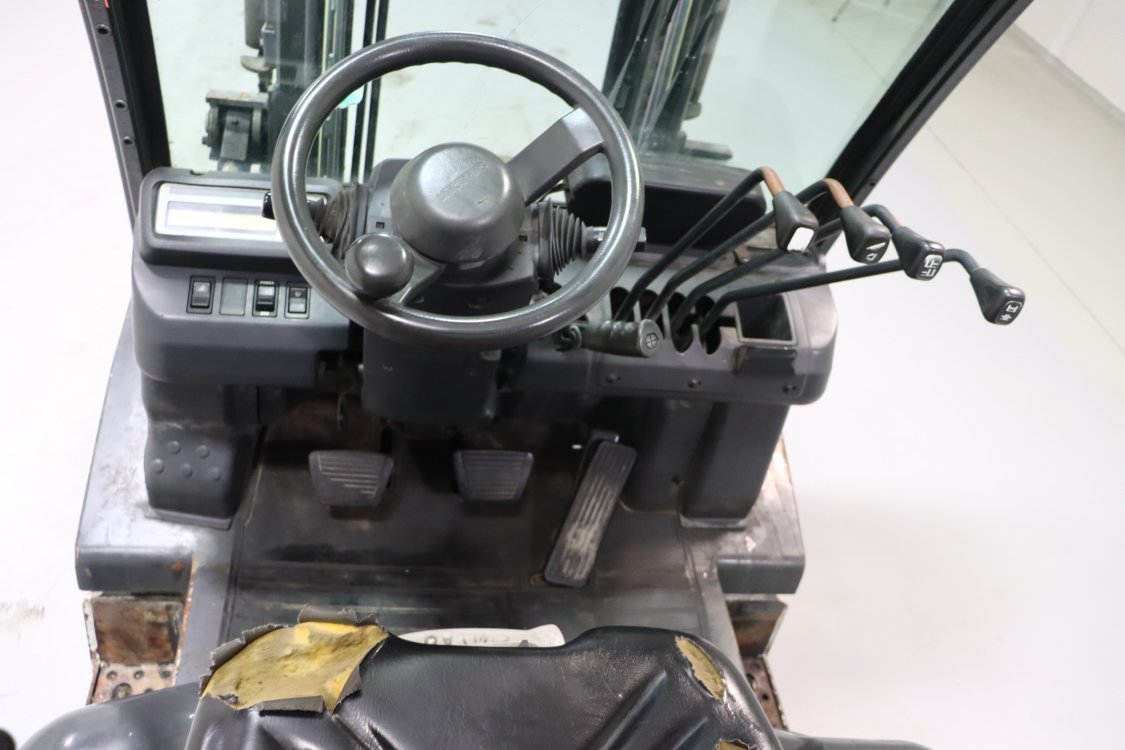Nissan U1D2A25LQ - Cb78 3 - CB78