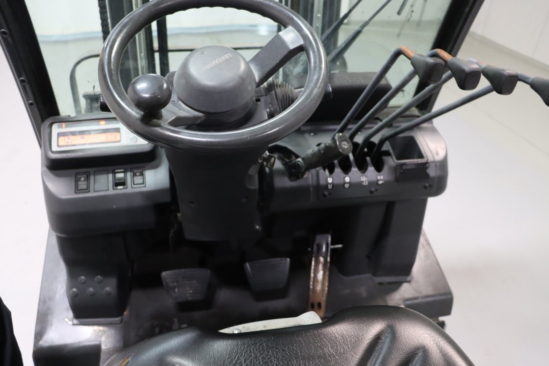 Nissan U1D2A25LQ - Cb82 3 - CB82
