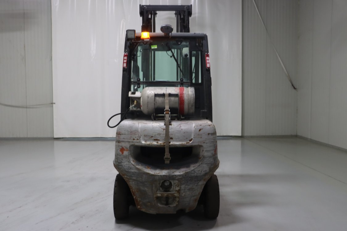 Nissan U1D2A25LQ - Cb82 7 - CB82