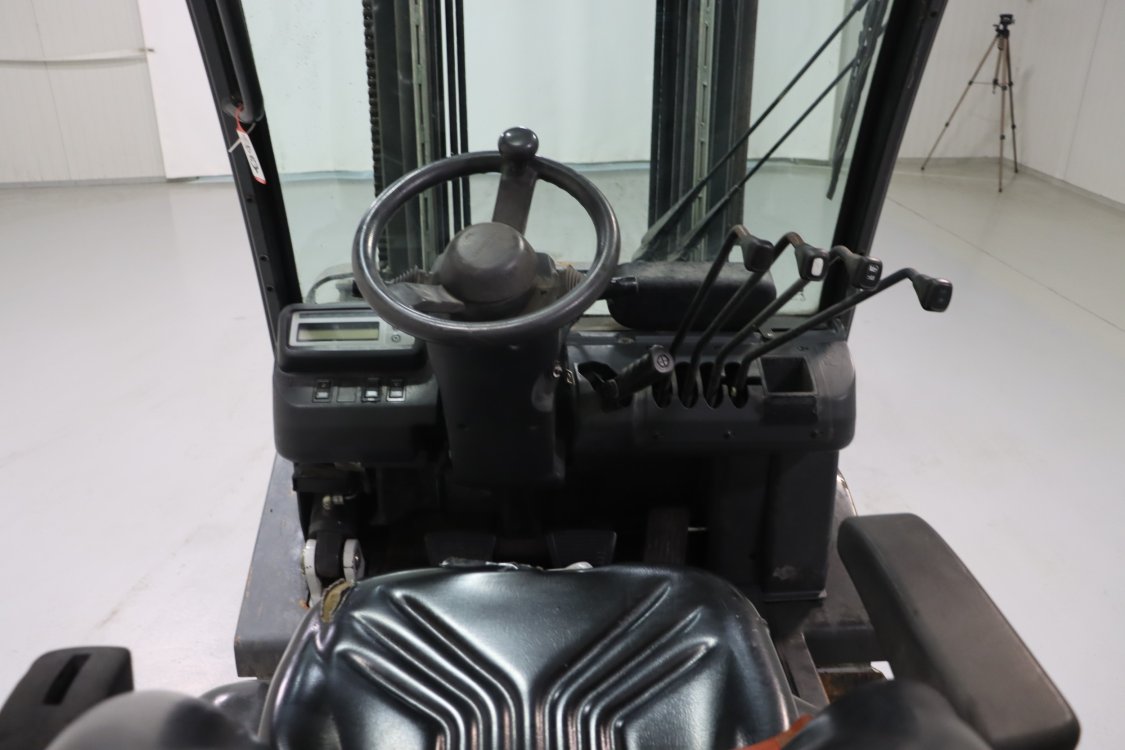 Nissan U1D2A25LQ - Cb83 9 - CB83