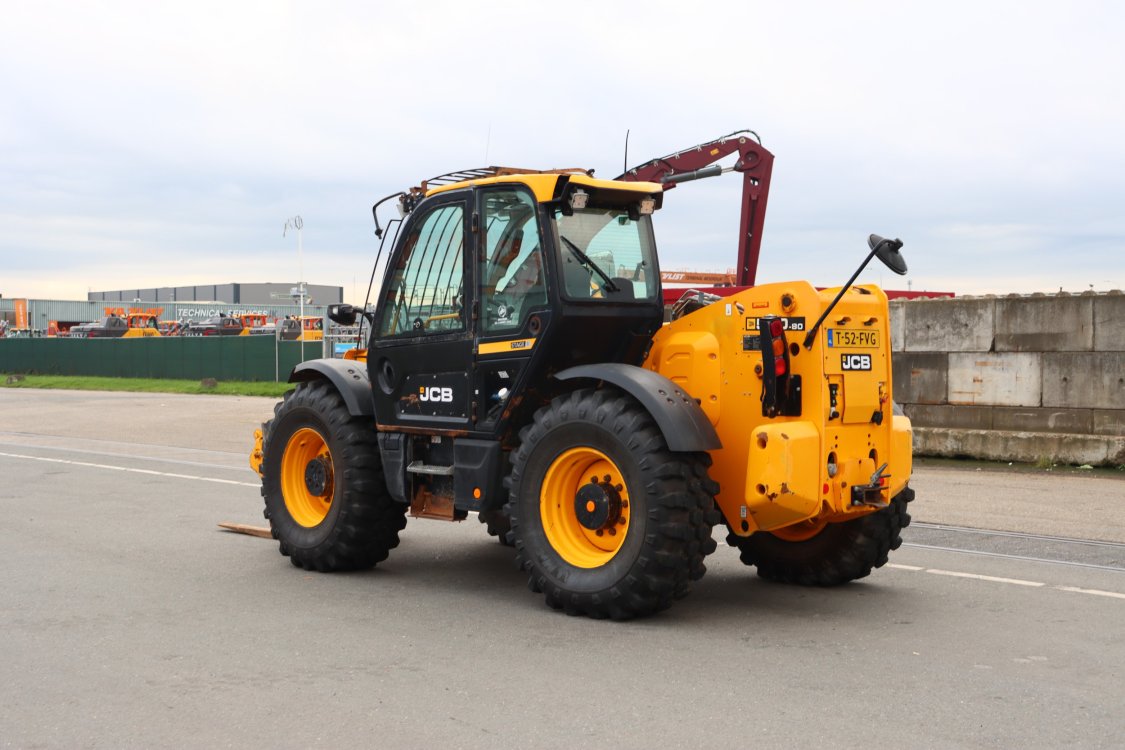JCB 560-80 Agri Super - Cf18 6 - CF18