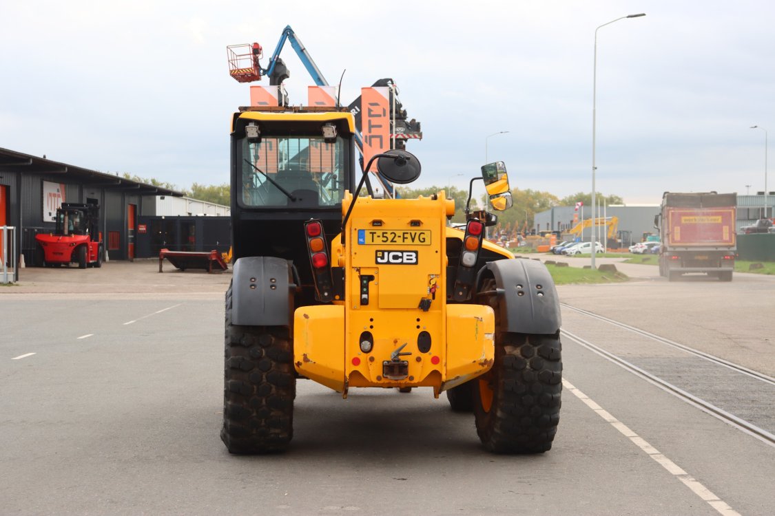 JCB 560-80 Agri Super - Cf18 7 - CF18
