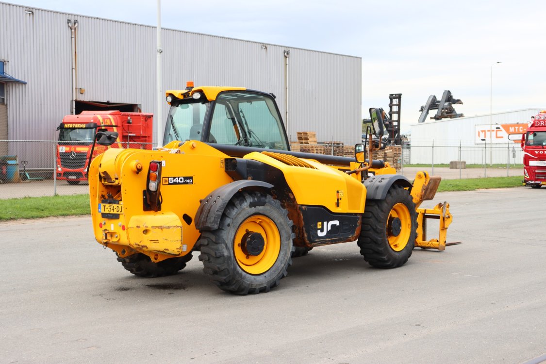 JCB 540-140 - Cf19 8 - CF19