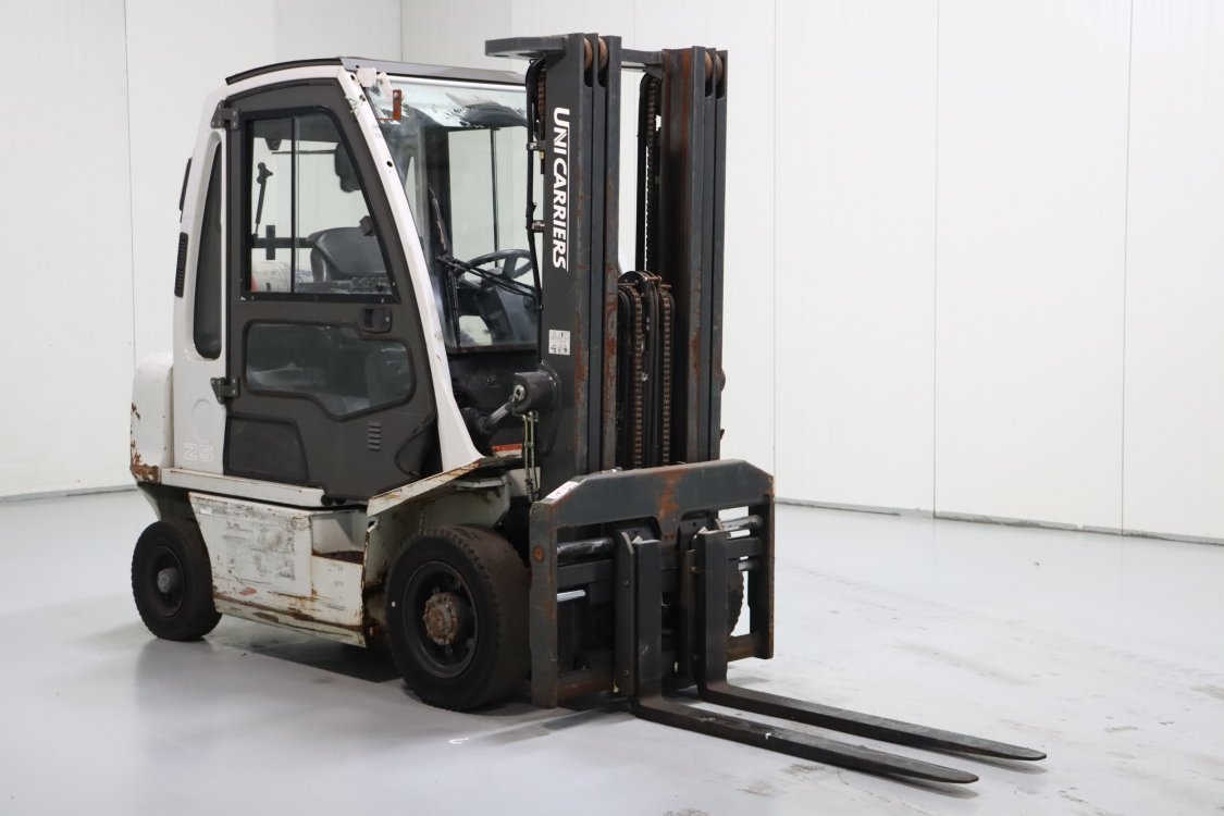 Nissan U1D2A25LQ - Cg08 1 - CG08