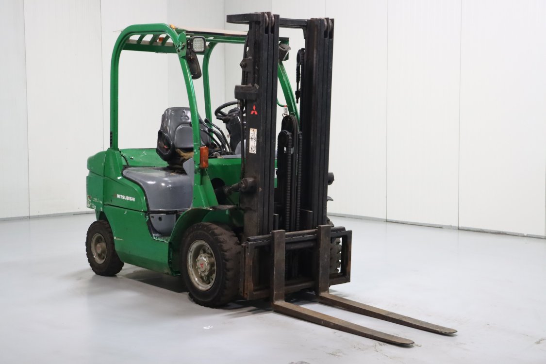 Mitsubishi FD25N - Cl35 1 - CL35