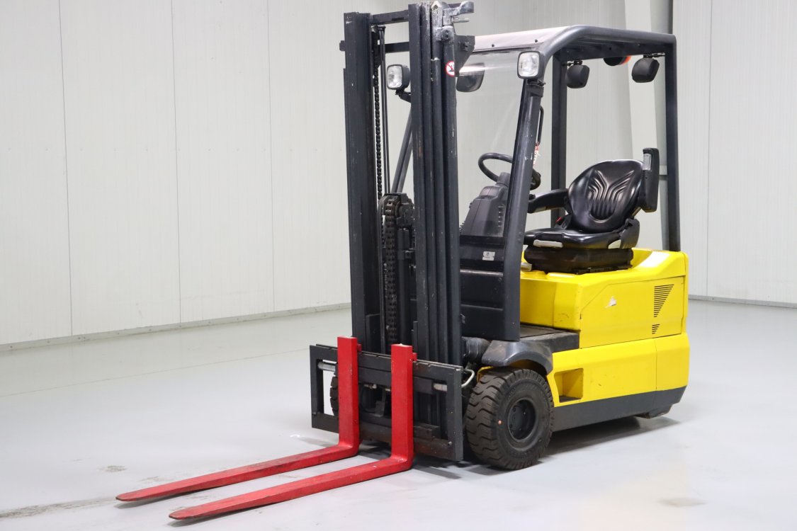 Komatsu FB15M2R - Cl61 4 - CL61